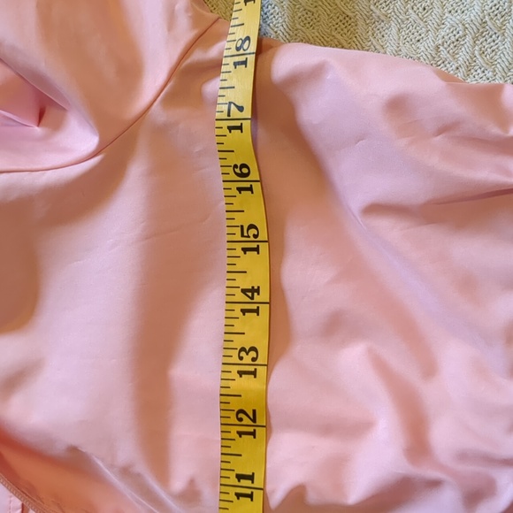 INTL d.e.t.a.i.l.s® parka in a pocket! - Picture 6 of 8